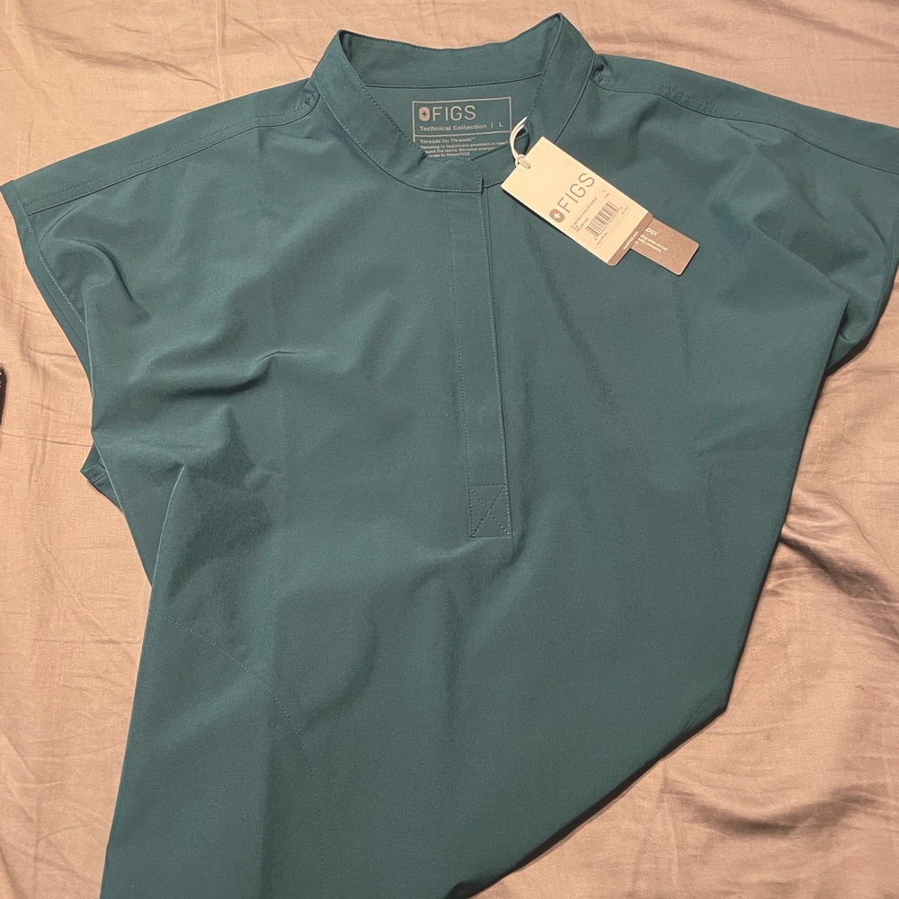 Limited Edition/ Caribbean Blue FIONLITE™ Rafaela - Oversized Scrub Top - Large